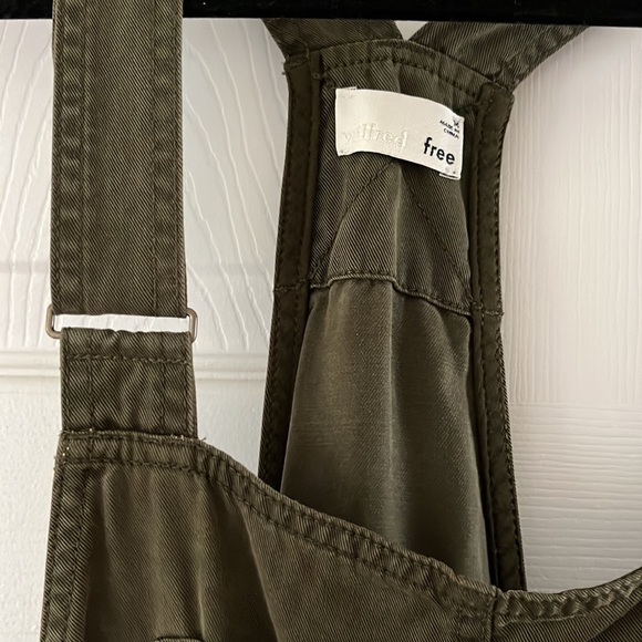 Artizia: Wilfred Free
Beatriz Romper - Picture 2 of 3